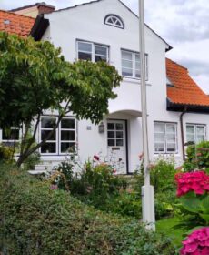beautiful houses in Blankenese