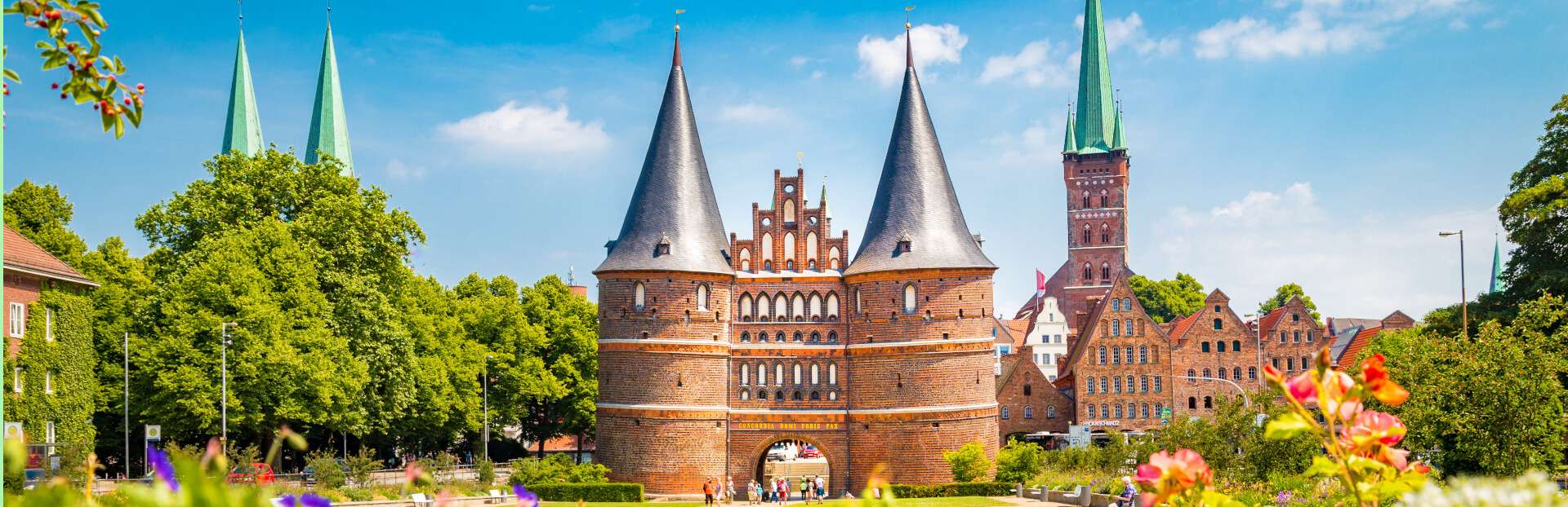 Lübeck self-guided Audio Tour with Robin and the Tourguides